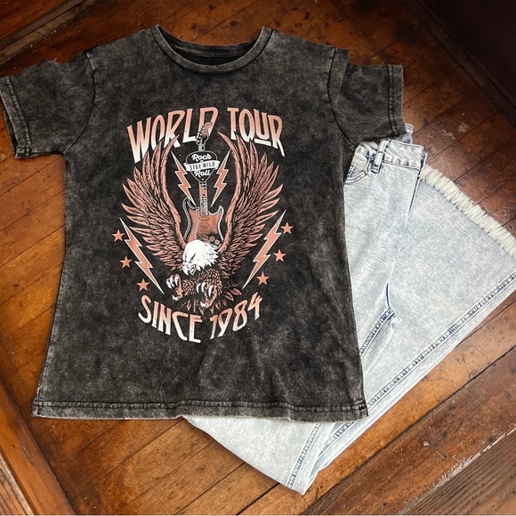 Gray WORLD TOUR Graphic Print Mineral Washed Tee - Picture 2 of 3